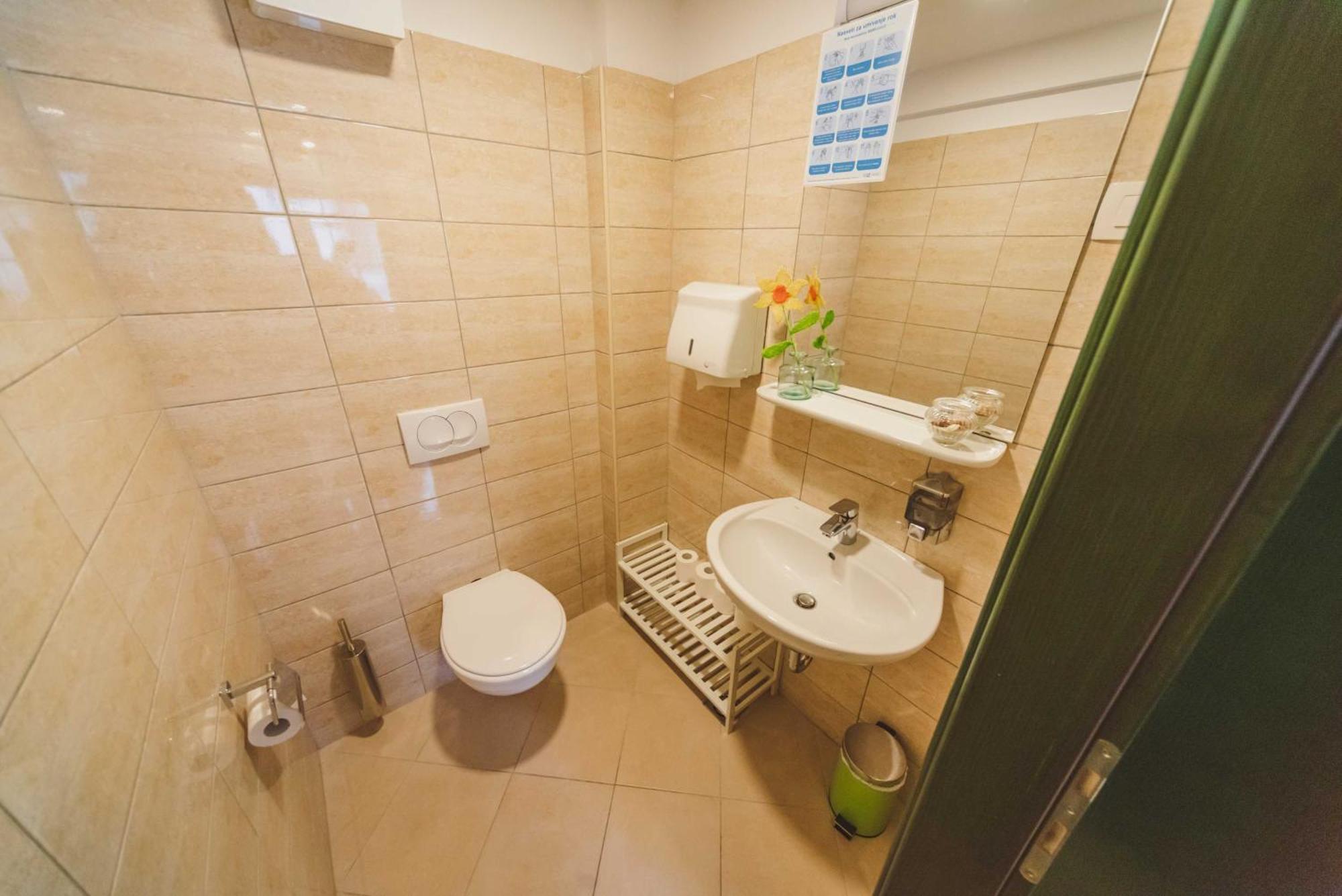 Hostel Gabronka Bistrica ob Sotli Kültér fotó